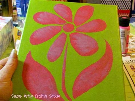 stenciled flower wall art Flower Wall Stencil, Flower Stencil Patterns, Stencil Wall Art, Flower ...