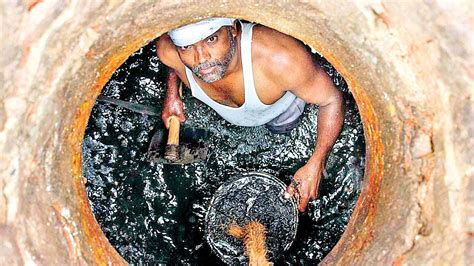 86 Gujarat sanitation workers die in manholes in 5 years