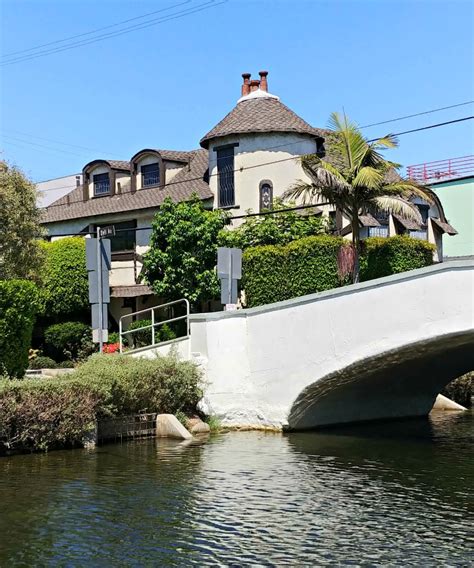 Venice Canals Photo Gallery - Historic District in Los Angeles