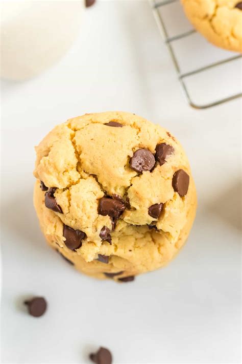 Yellow Cake Mix Chocolate Chip Cookies - Build Your Bite