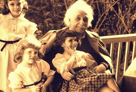 Rai Radio3 on Twitter | Einstein, Figli, Teoria della relatività