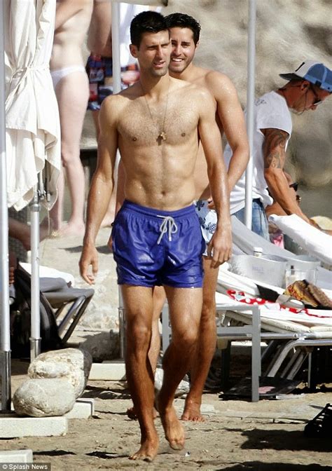 Straight Jock Feet: Beautiful Novak Djokovic tennis God feet...