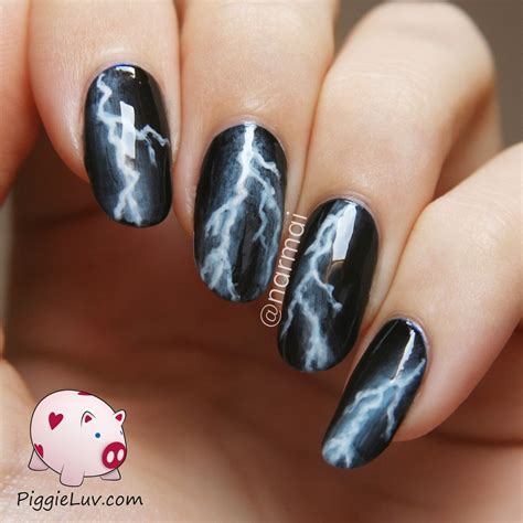 Lightning Bolt Nails - Lightning Bolt Nail Art - The Little Canvas ...