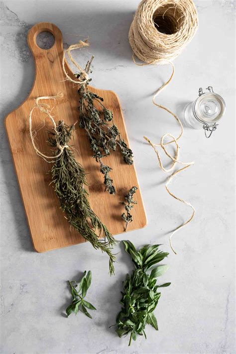 How to Dry Herbs (4 Easy Ways)