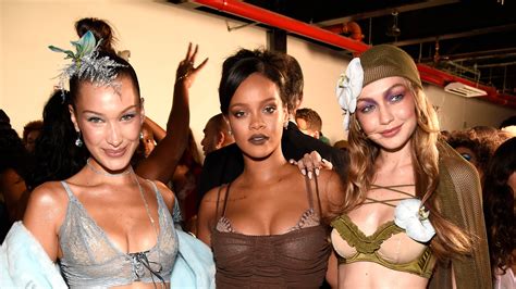 Throwback: All the photos from Savage x Fenty’s first New York Fashion Week show | Vogue France