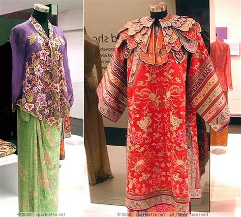 bridal gown on the right | Kebaya, Chinese clothing, Fashion