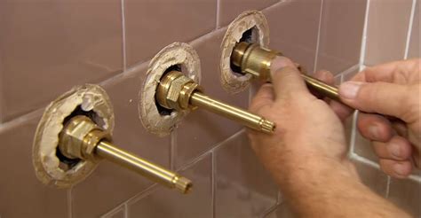 How to Apply Plumber's Grease to a Shower Faucet