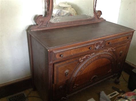 1920's or 30's bedroom furniture | InstAppraisal