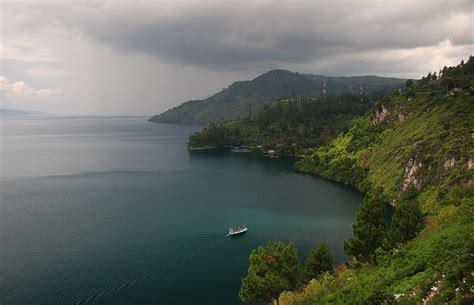 The Lake Toba | This is a beautiful lake Toba, the largest l… | Flickr