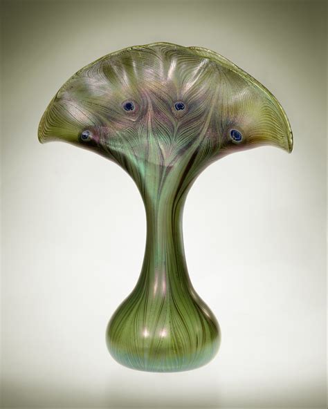 Louis Comfort Tiffany "Peacock vase Favrile glass" 1893–96… | Flickr