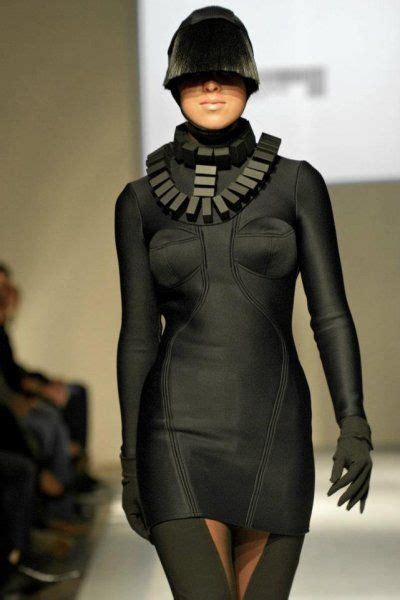 IIMUAHII - 2010/2011, futuristic fashion, dark, black clothes, future fashion, futuristic style ...