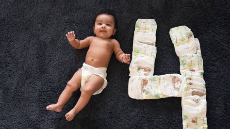 Baby Photoshoot: Baby 4th Month Photoshoot at Home with DIY - #3 types of easy ideas of ...