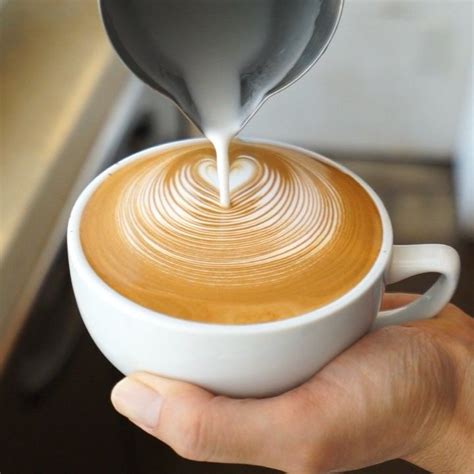 Latte Art - the art of pouring a perfect latte Coffee Latte Art, Coffee Cafe, Coffee Brewing ...