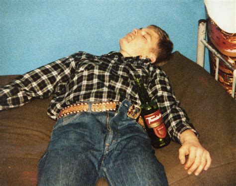 jeffrey dahmer, passed out (late 70s - early 80s) : r/serialkillers