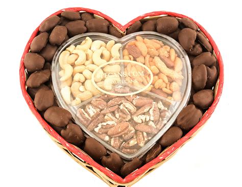 White Chocolate Gourmet Pecans | Pecans.com