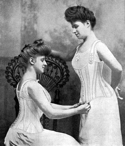 How to choose the most flattering, fashionable corsets (1904) - Click Americana