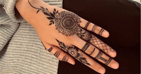 30 Stunning Arabic Mehendi Designs for Your Inspiration