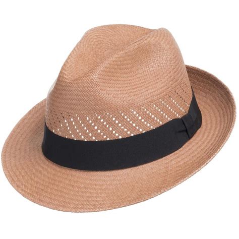 Perfect Panama Hat Styles for a Day at the Beach | Ultrafino