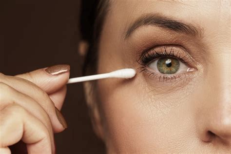 5 mistakes when applying makeup to droopy eyelids