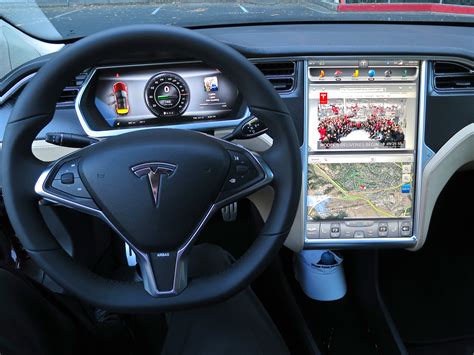 File:Tesla Model S digital panels.jpg - Wikipedia