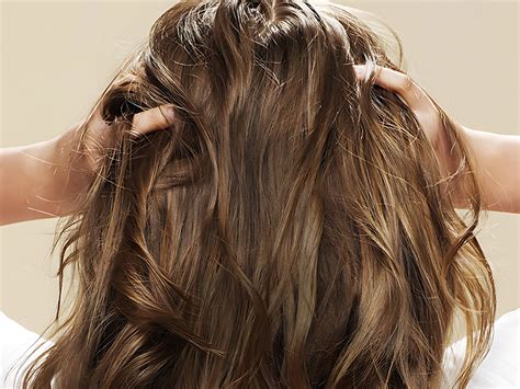 The Ultimate Guide to Using Dry Shampoo: Tips and Tricks – Home