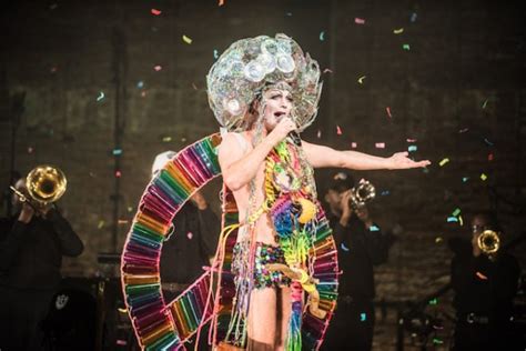 Taylor Mac brings 24 decades of gay history, flamboyant costumes to the Ace - Q Voice News