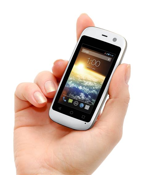 Best Small Mobile Phones 2024 - Jasmin Melony