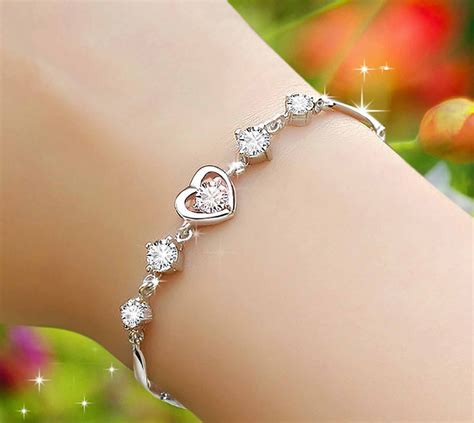 Looking for a Gift? Why Silver Bracelets for Women are Perfect - Women ...
