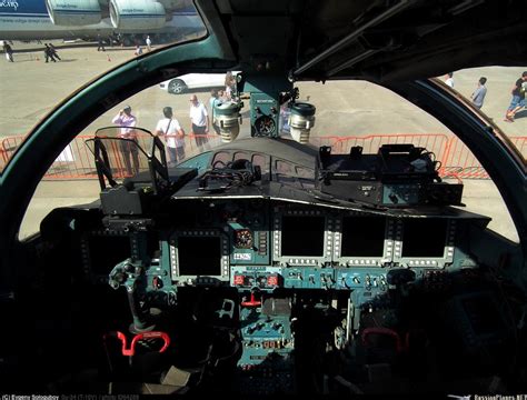 Sukhoi Su-34 cockpit : r/aviation