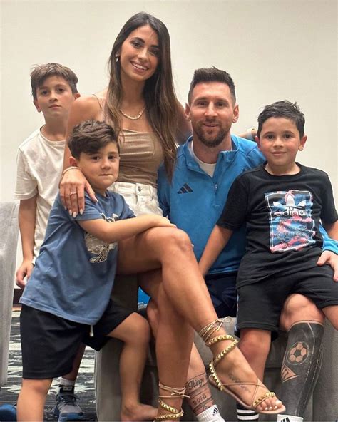 Adorable photos: Lionel Messi shares emotional moments with family ...