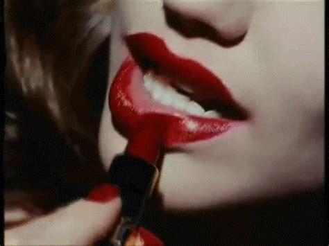 Lipstick GIF - Find & Share on GIPHY