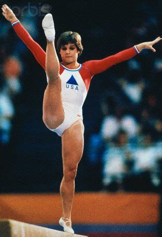 Mary Lou Retton Performing | Mary lou retton, Famous gymnasts, Gymnastics photos