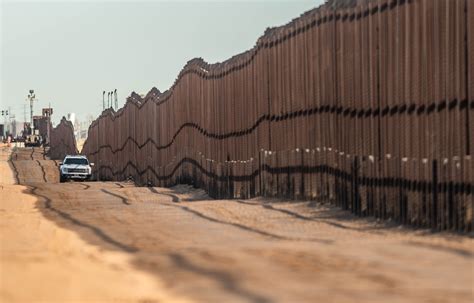 Biden’s Towering Conundrum: The Fate of Trump’s Border Wall – Mother Jones