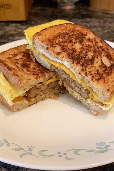 Good Breakfast Sandwiches Near Me - NEARSA