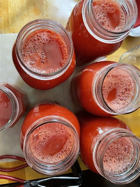 Canning Tomato Juice: Preserve Summer Bounty