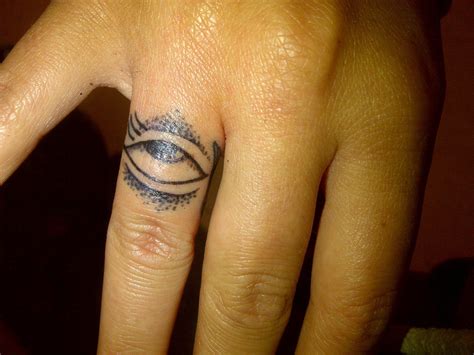 Small finger tattoo | Tattoos | Pinterest