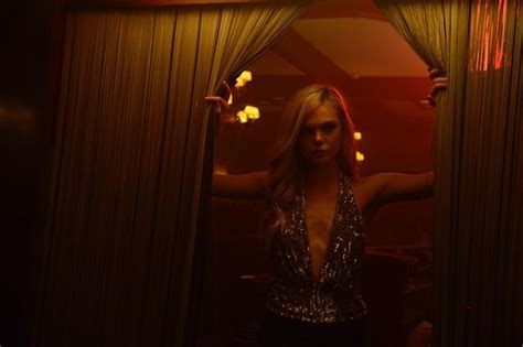 Elle Fanning - 'The Neon Demon' 2016 Promotional Posters & Stills ...