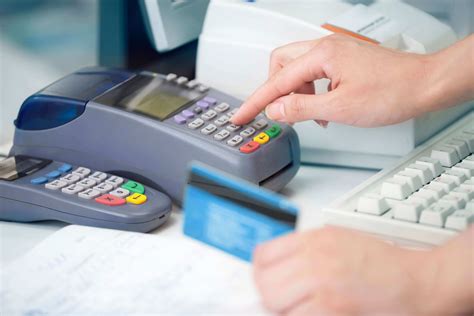 Step-by-Step Guide On How To Get The Best Credit Card Machine | InvoiceBerry Blog