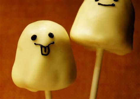 Simple Way to Prepare Award-winning Ghost Cake Pops For Halloween