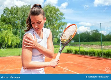 Pretty Young Girl Injured during Tennis Practice Stock Image - Image of joint, hurt: 161468549