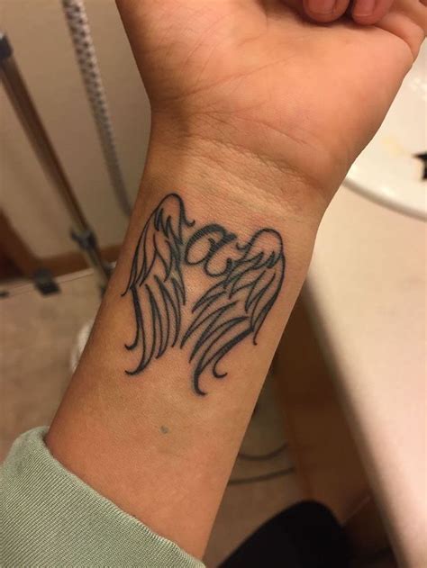 1001 + ideas for a beautiful and meaningful angel wings tattoo