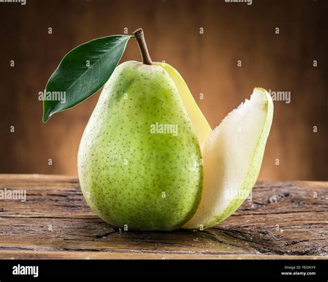 Hoja comida fotografías e imágenes de alta resolución - Alamy