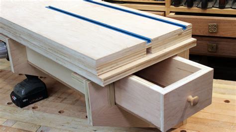 Table Saw Sliding Crosscut Table | Stumpy Nubs Woodworking Journal
