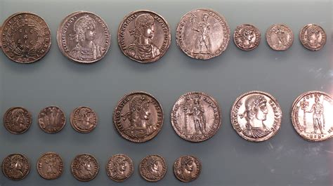 File:Roman coins.jpg - Wikipedia