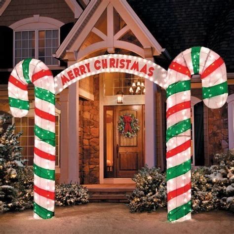 21 Enchanting Candy Cane Christmas Decor Ideas