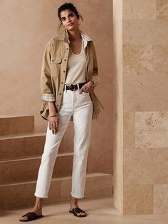 Tan, beige monochromatic outfits 2023
