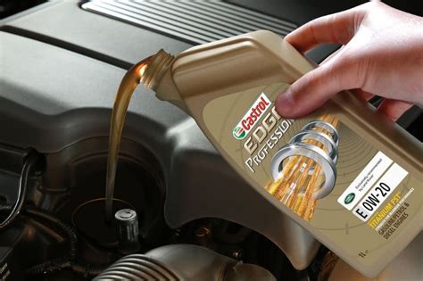 Castrol Edge Professional Oil Review [5W-30, 0W-20] • Road Sumo