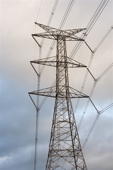 Free Image of Tall steel lattice electricity pylon | Freebie.Photography