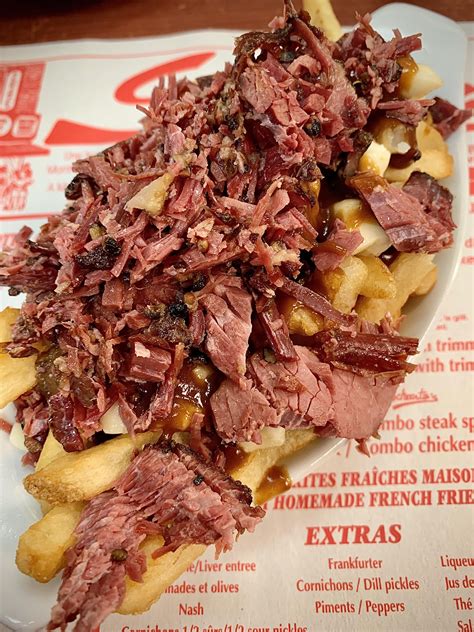 Smoked Meat Poutine - Schwartz’s Deli (Montreal, Quebec) : r/poutine