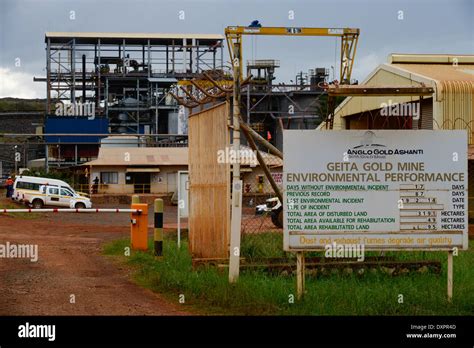 TANZANIA Geita Gold Mine, open-cast gold mine of company AngloGold ...